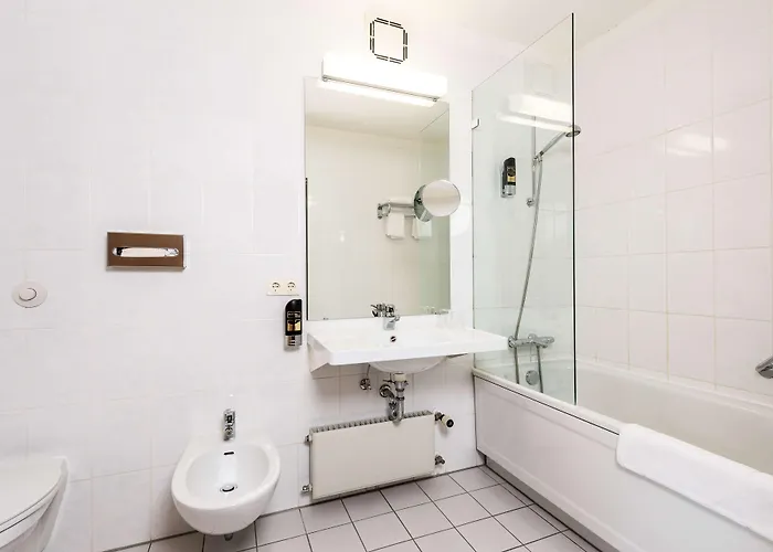 Arvena Kongress - In Der Wagnerstadt Hotel 4*