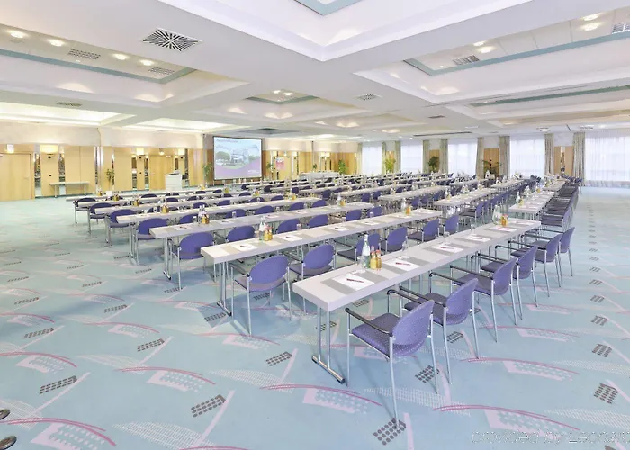 Hotel Arvena Kongress - In Der Wagnerstadt 4*