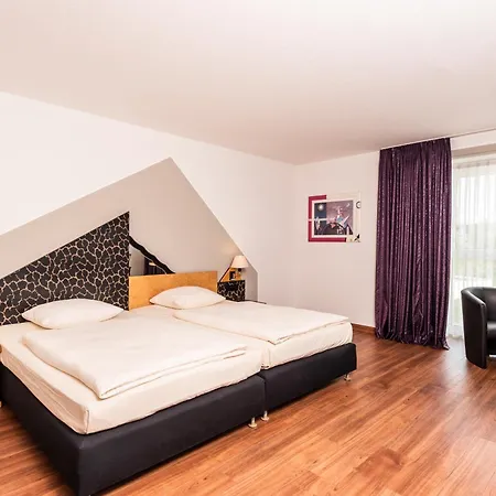 Arvena Kongress - In Der Wagnerstadt Hotel 4*