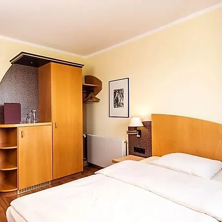 Arvena Kongress - In Der Wagnerstadt Hotel