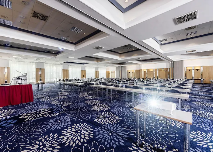 Hotel Arvena Kongress - In Der Wagnerstadt